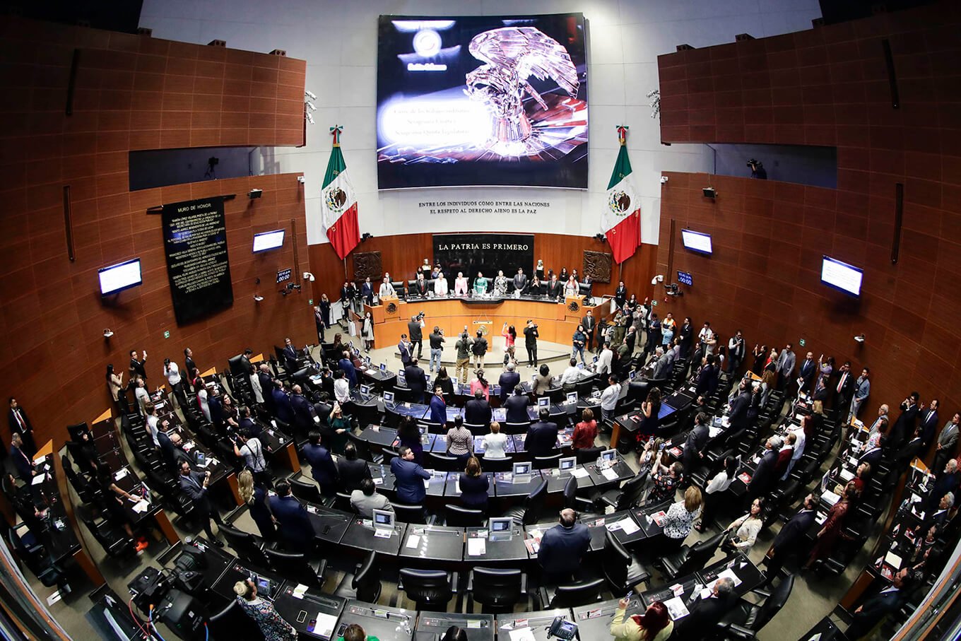 Aprueba Senado día de asueto obligatorio para toma de protesta del Ejecutivo
